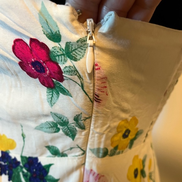 Old Navy White Floral Sundress - Picture 5 of 7